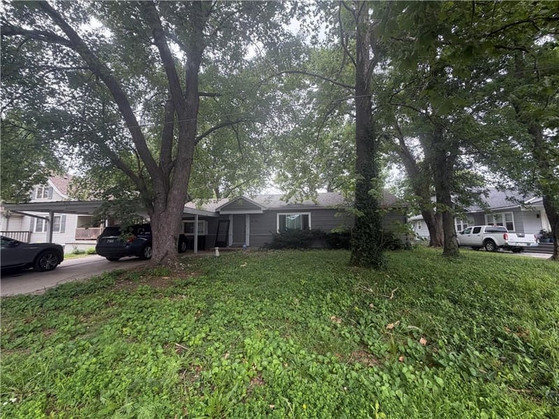 6036 Sewell Ave, Kansas City, KS 66104
