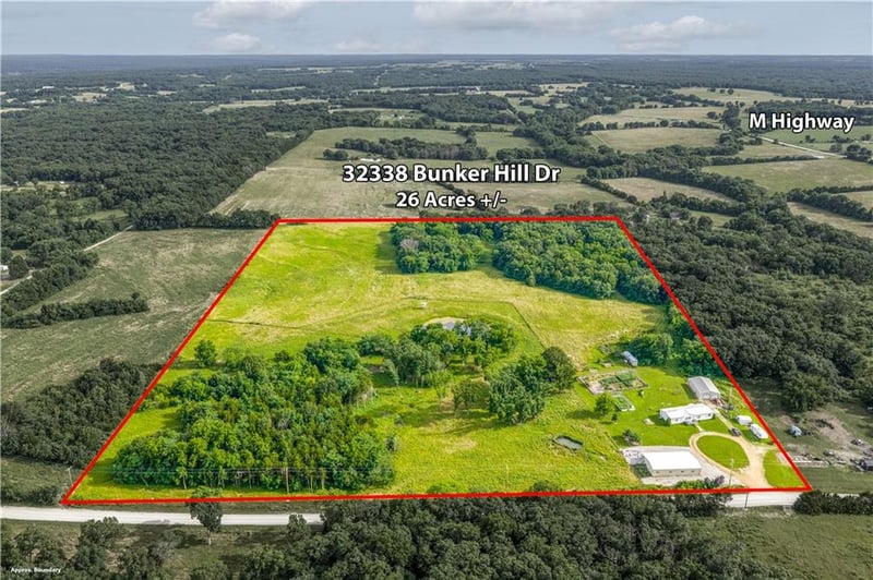 32338 Bunker Hill Rd, Mora, MO 65345