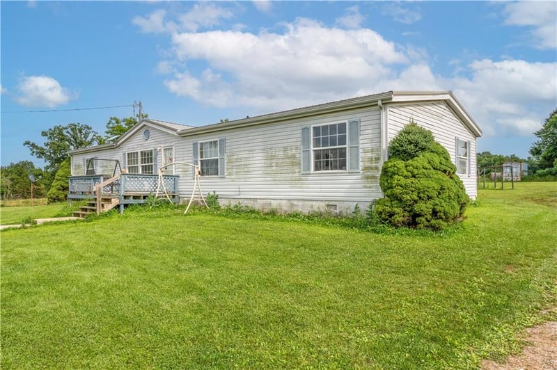 32338 Bunker Hill Rd, Mora, MO 65345