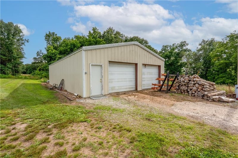 32338 Bunker Hill Rd, Mora, MO 65345