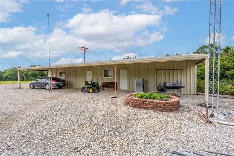 32338 Bunker Hill Rd, Mora, MO 65345