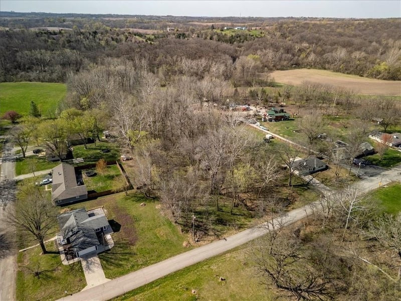 Chickadee Ct, Agency, MO 64401