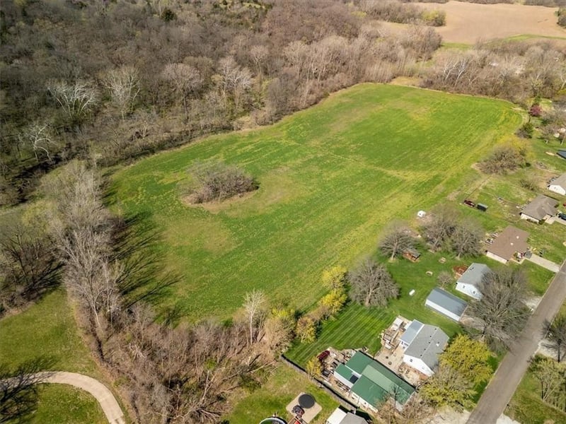 Chickadee Ct, Agency, MO 64401