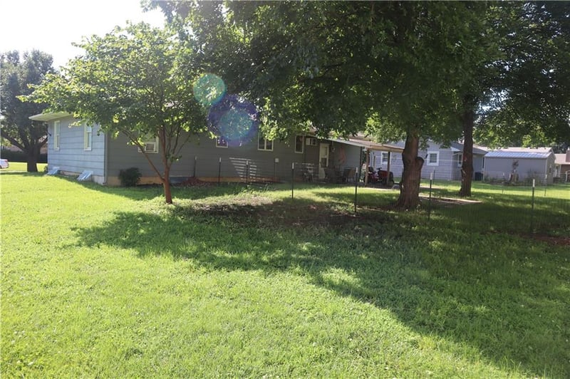 126 Orange St, Garnett, KS 66032