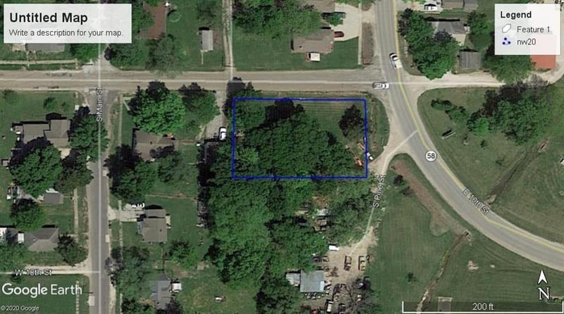 103 9th St, Holden, MO 64040