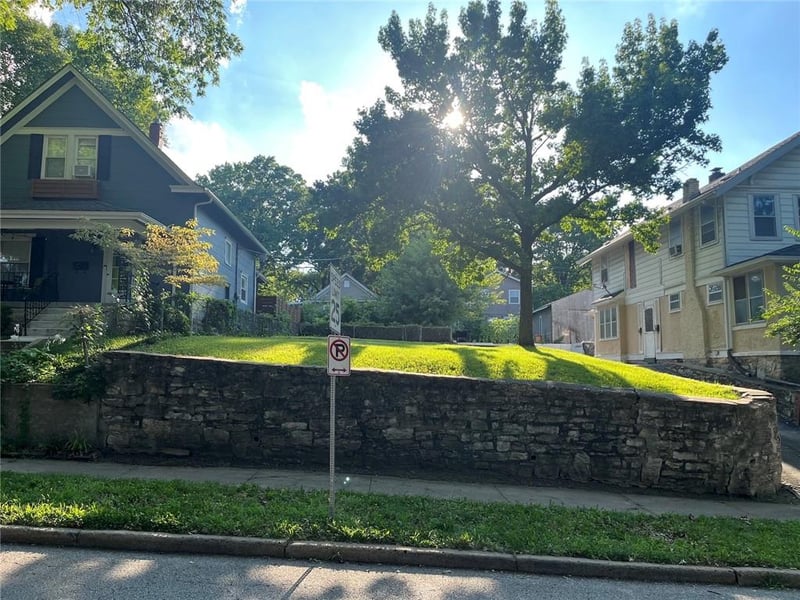 4514 Terrace St, Kansas City, MO 64111