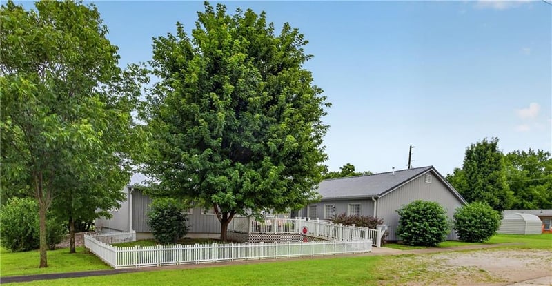 423 Barbee St, Fort Scott, KS 66701