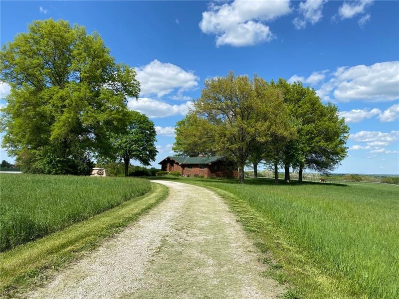 16421 Plattsburg Rd, Kearney, MO 64060