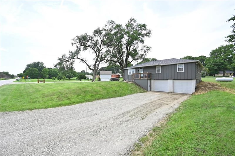 7700 92 Hw, Platte City, MO 64079