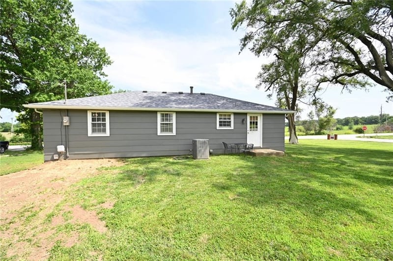 7700 92 Hw, Platte City, MO 64079