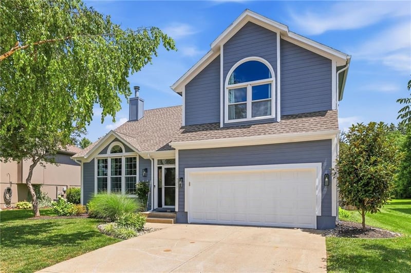 17320 156th Ter, Olathe, KS 66062