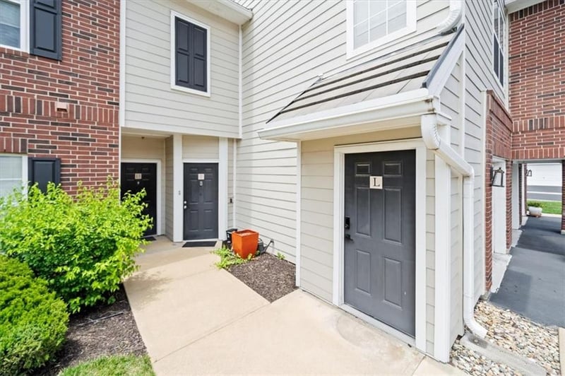11625 Tomahawk Creek Pw #L, Leawood, KS 66211