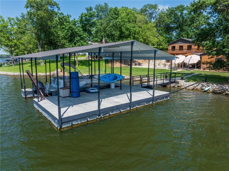 588 Lake Viking Ter, Gallatin, MO 64640