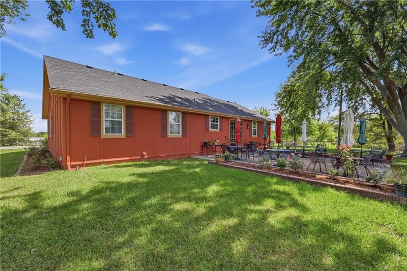 1250 450 Rd, Holden, MO 64040