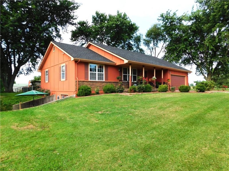 1250 450 Rd, Holden, MO 64040
