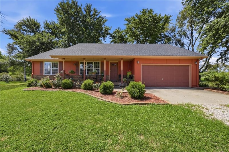 1250 450 Rd, Holden, MO 64040