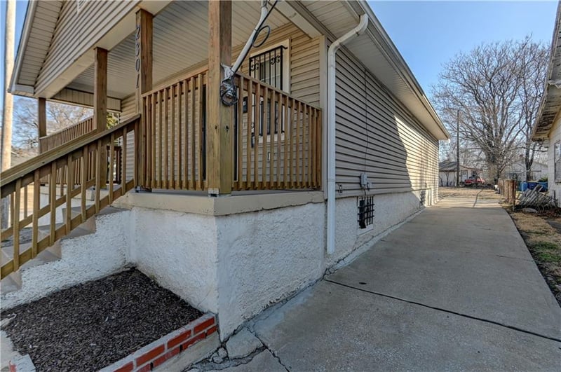 2301 Drury Ave, Kansas City, MO 64127