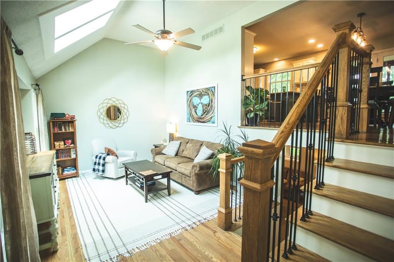 3614 Robin Ln, St Joseph, MO 64506