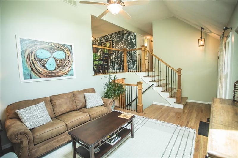 3614 Robin Ln, St Joseph, MO 64506