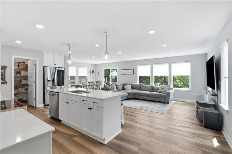 18025 Hauser St, Overland Park, KS 66013