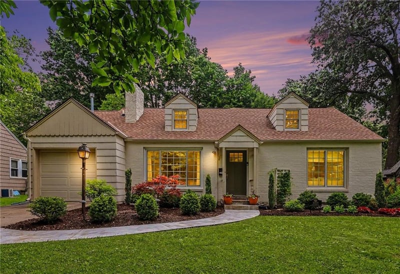 6923 Dearborn St, Overland Park, KS 66204