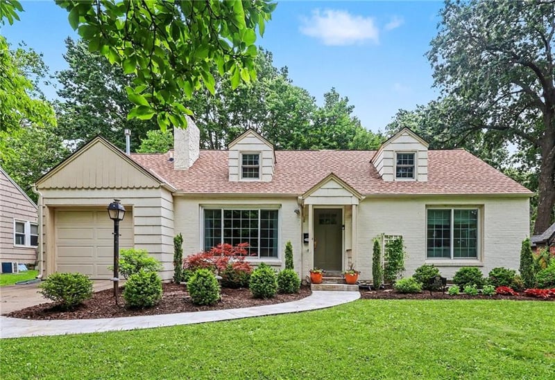 6923 Dearborn St, Overland Park, KS 66204