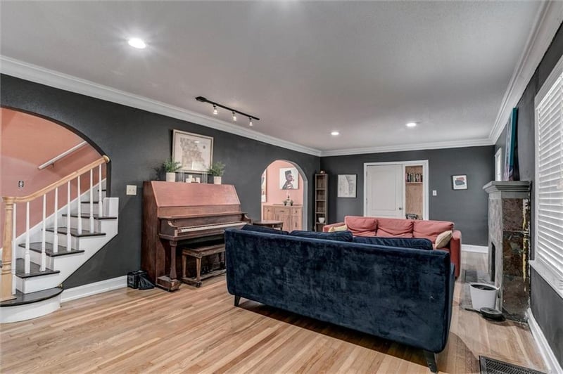 7421 Forest Ave, Kansas City, MO 64131
