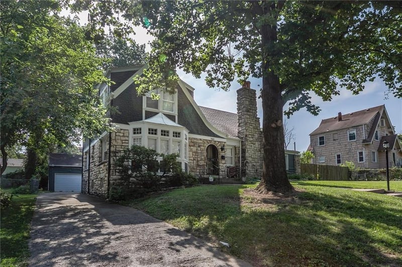 7421 Forest Ave, Kansas City, MO 64131