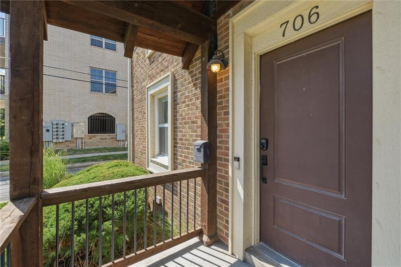 706 46th St #706, Kansas City, MO 64112