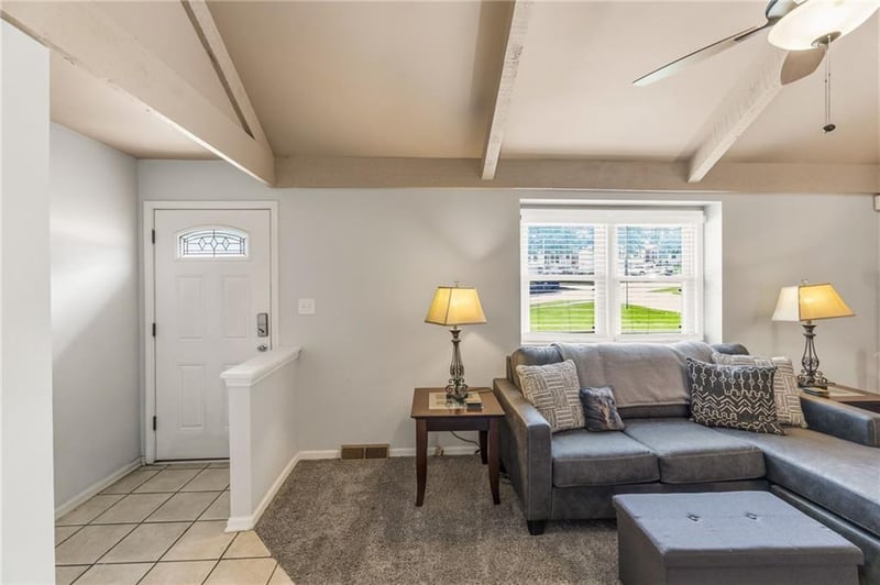 8008 Garfield Ave, Kansas City, MO 64118