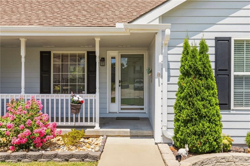 18616 Primrose St, Smithville, MO 64089
