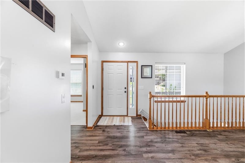 18616 Primrose St, Smithville, MO 64089