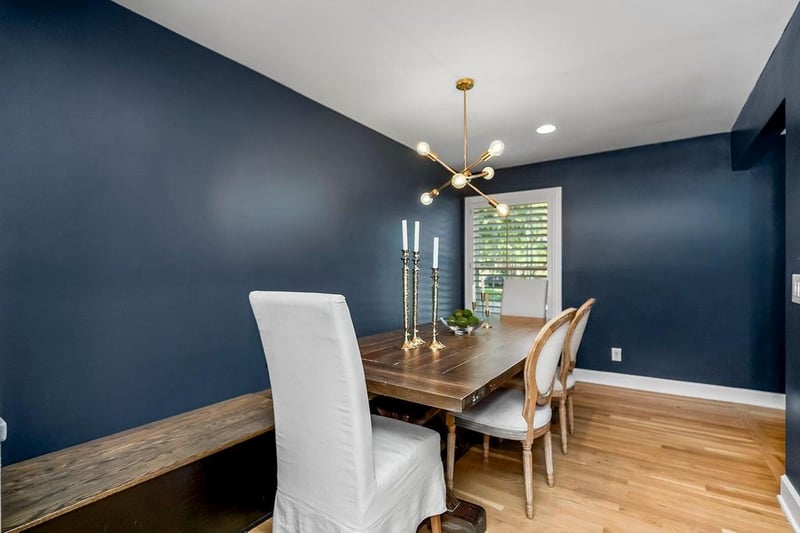 500 Avila Cir, Kansas City, MO 64114