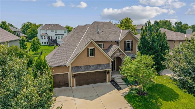 10841 Hastings St, Olathe, KS 66061