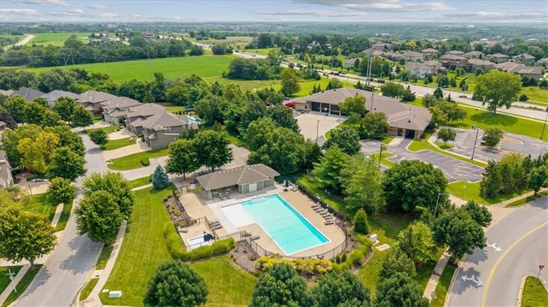 10841 Hastings St, Olathe, KS 66061