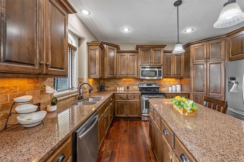 10841 S Hastings St, Olathe, KS 66061