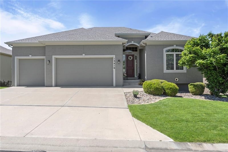 13416 172nd St, Overland Park, KS 66221