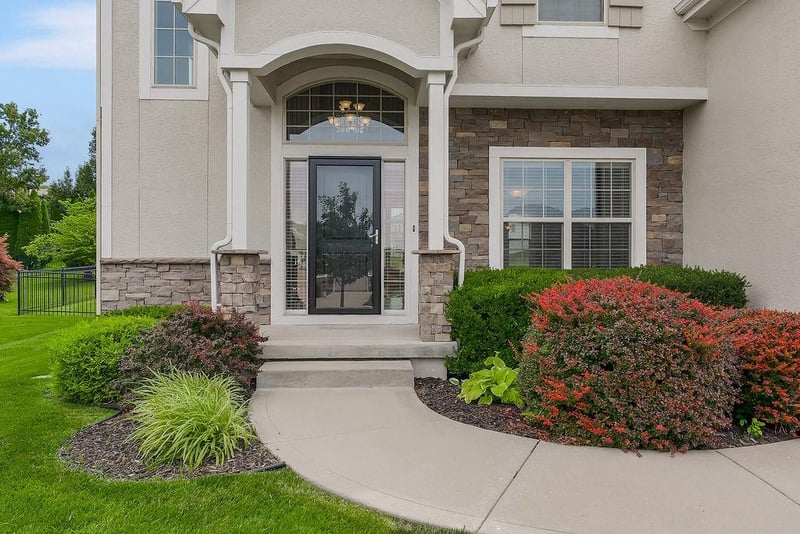 205 SE Waterwheel Ln, Lee's Summit, MO 64063