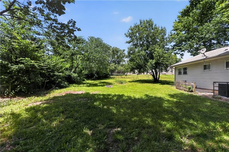 6901 113th Ter, Kansas City, MO 64134