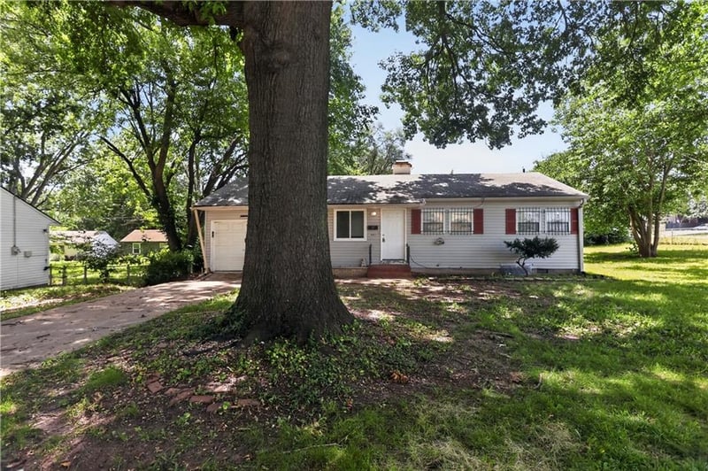 6901 113th Ter, Kansas City, MO 64134