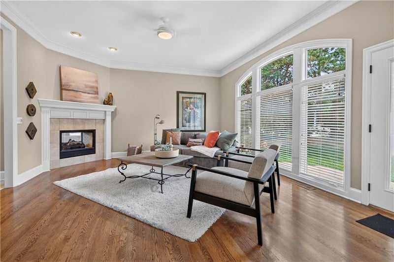 12918 Travis Ct, Leawood, KS 66209