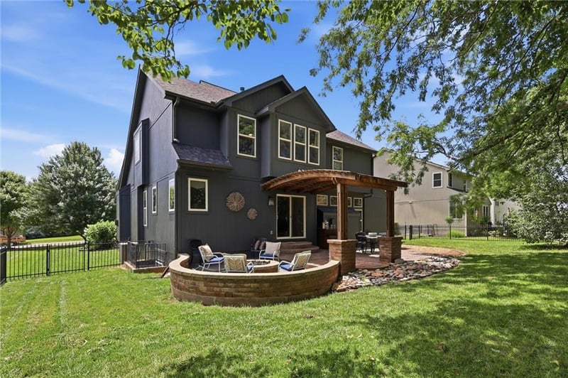 4834 155th Ter, Overland Park, KS 66224