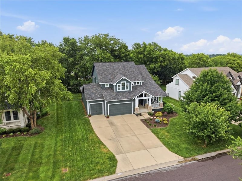 4834 155th Ter, Overland Park, KS 66224