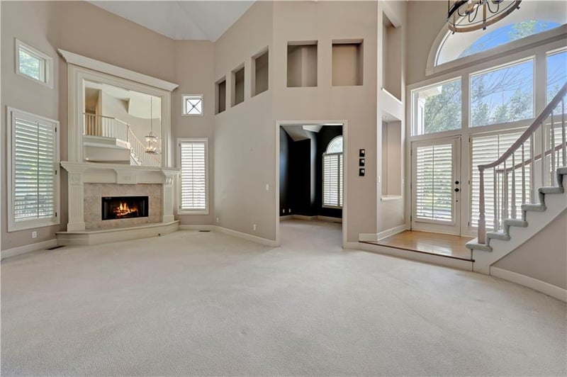 4344 132nd Ter, Leawood, KS 66209