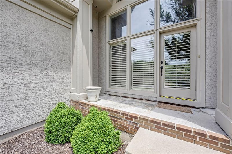 4344 132nd Ter, Leawood, KS 66209