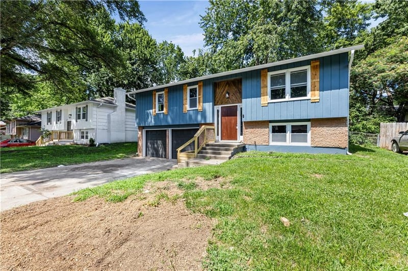 9406 Oakland Ave, Kansas City, MO 64138