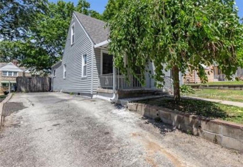 430 Chelsea Ave, Kansas City, MO 64123