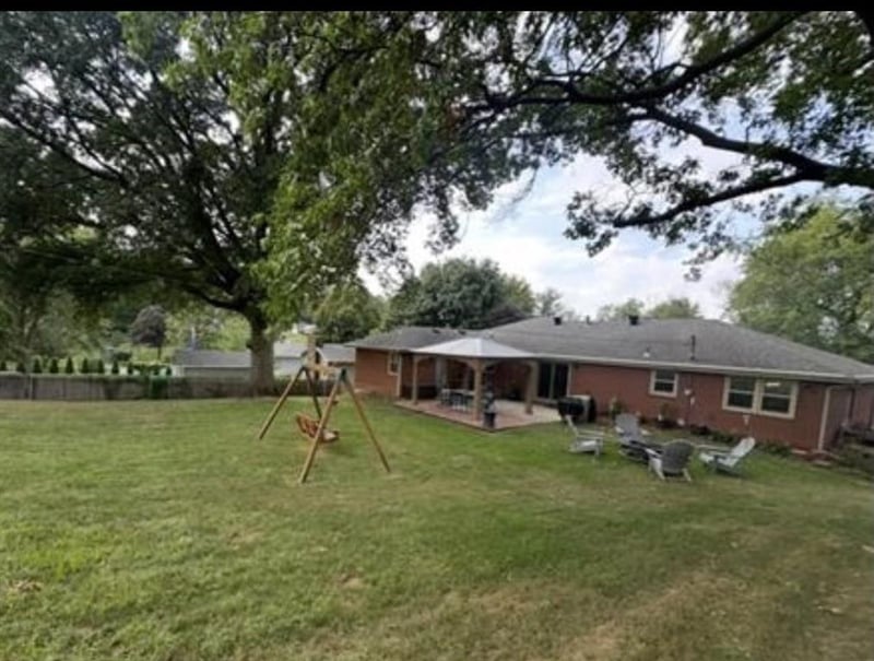 3128 Floral Ave, St Joseph, MO 64506