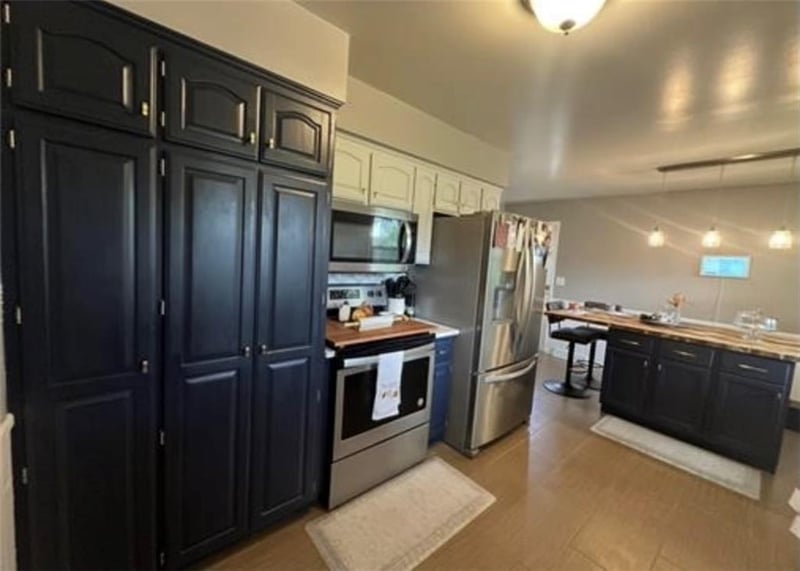 3128 Floral Ave, St Joseph, MO 64506