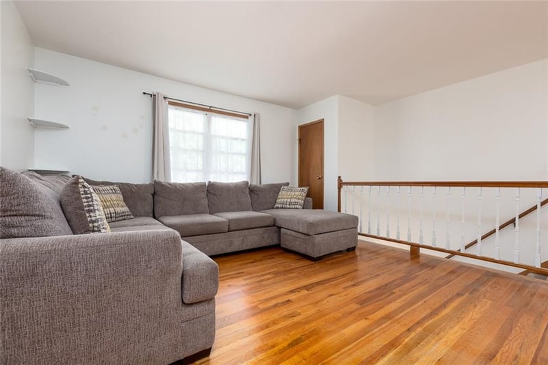 5153 N Palmer Ave, Kansas City, MO 64119